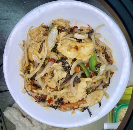 C14.Sauteed Chicken and Vegetable with Spicy Garlic Sauce鱼香鸡片🌶️